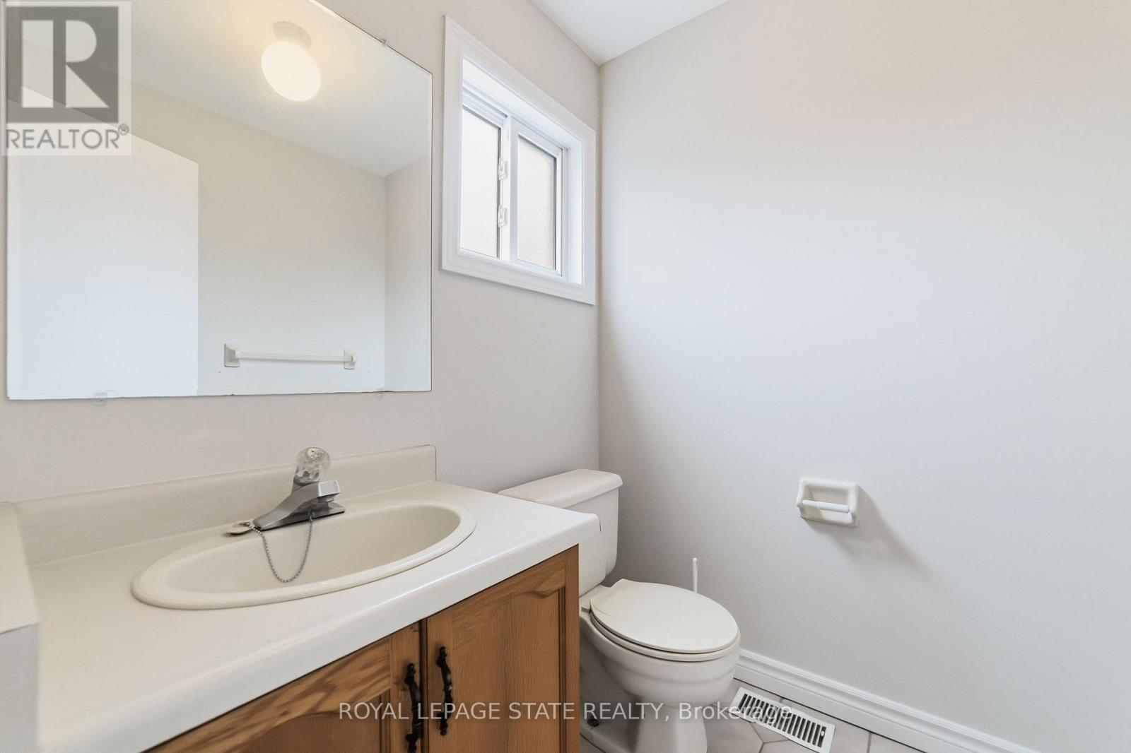 1475 Upper Gage Avenue — photo 20