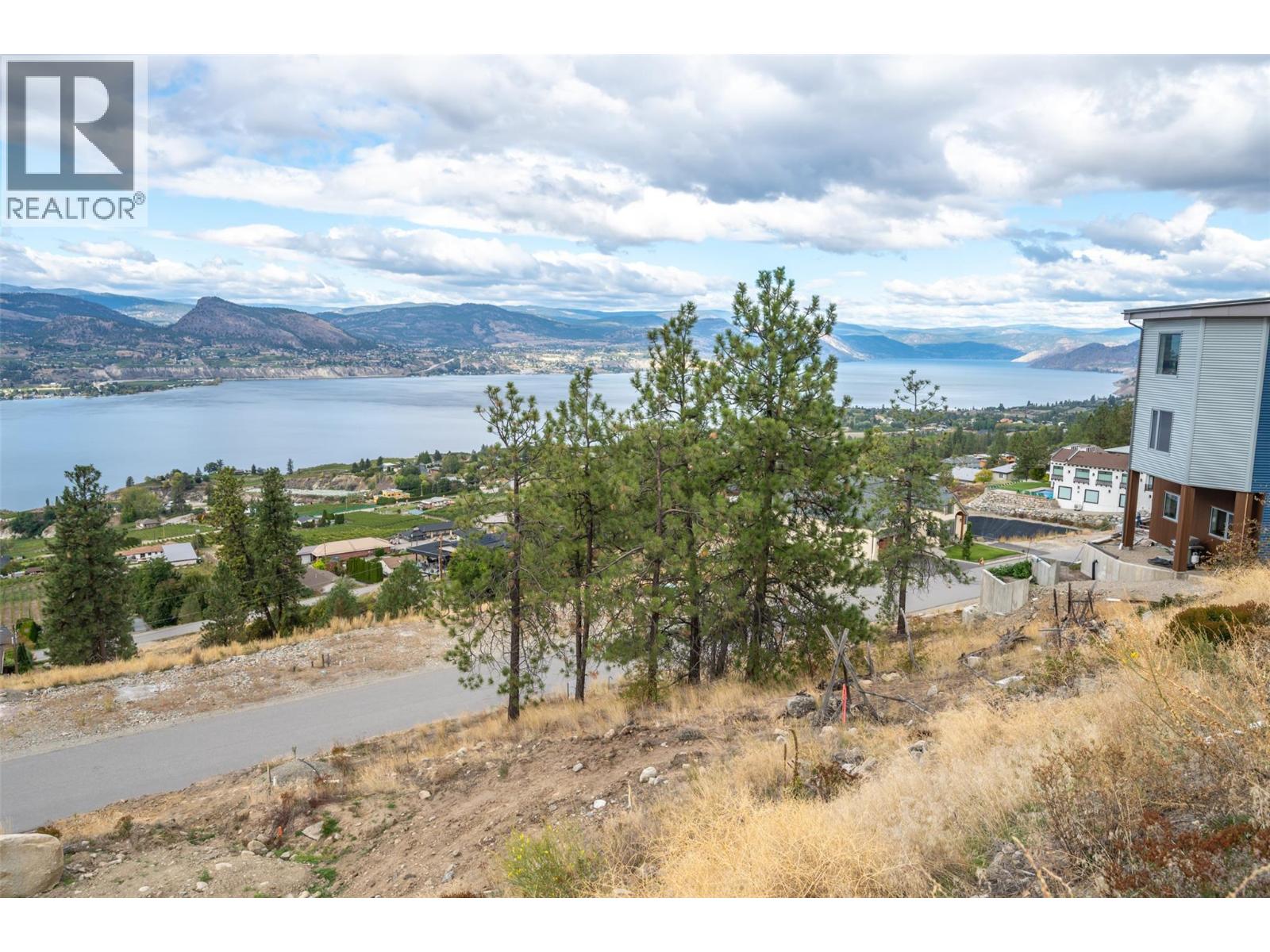 2533 Kettle Ridge Way, Naramata