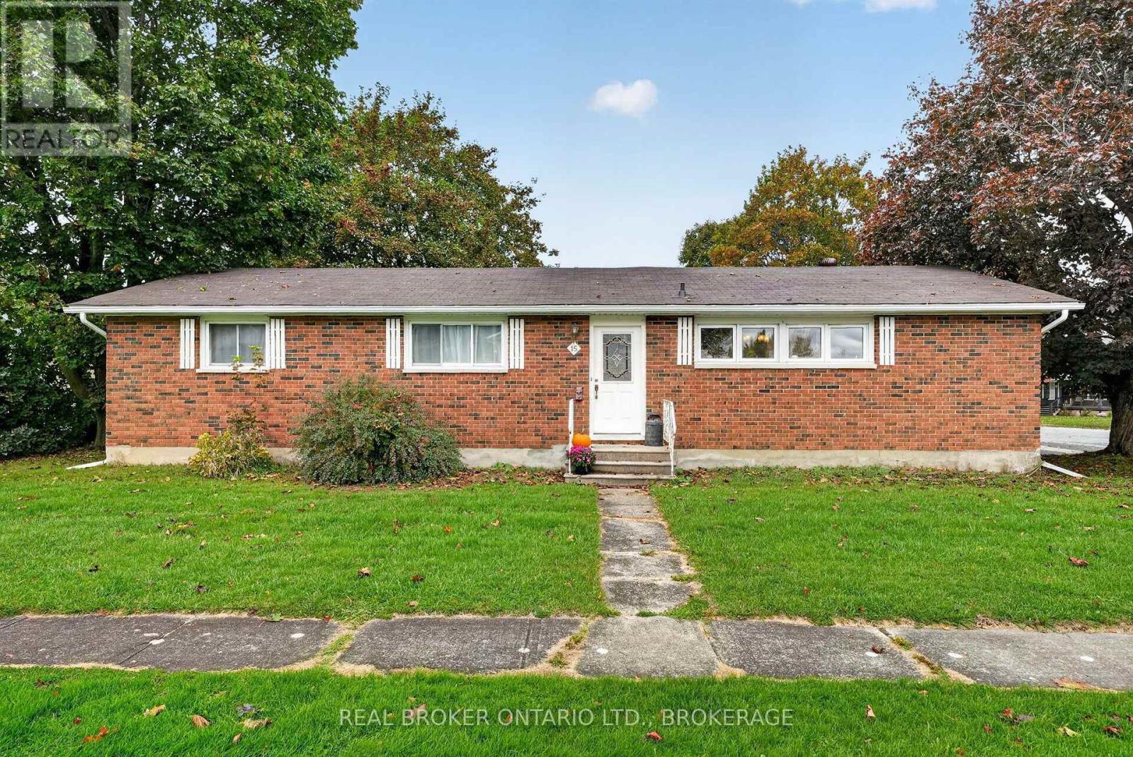 15 GRAY AVENUE - 1