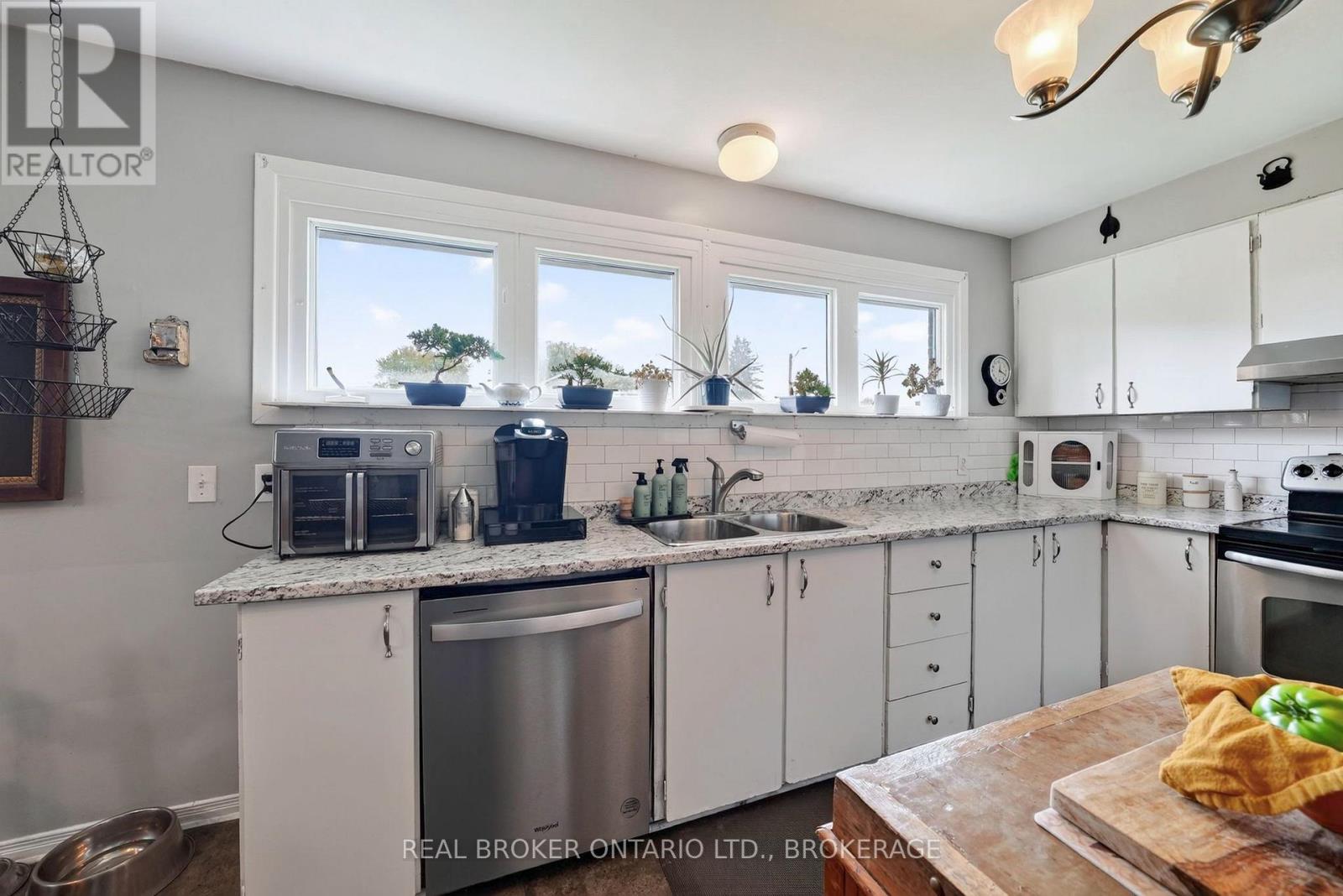 15 Gray Avenue — photo 23