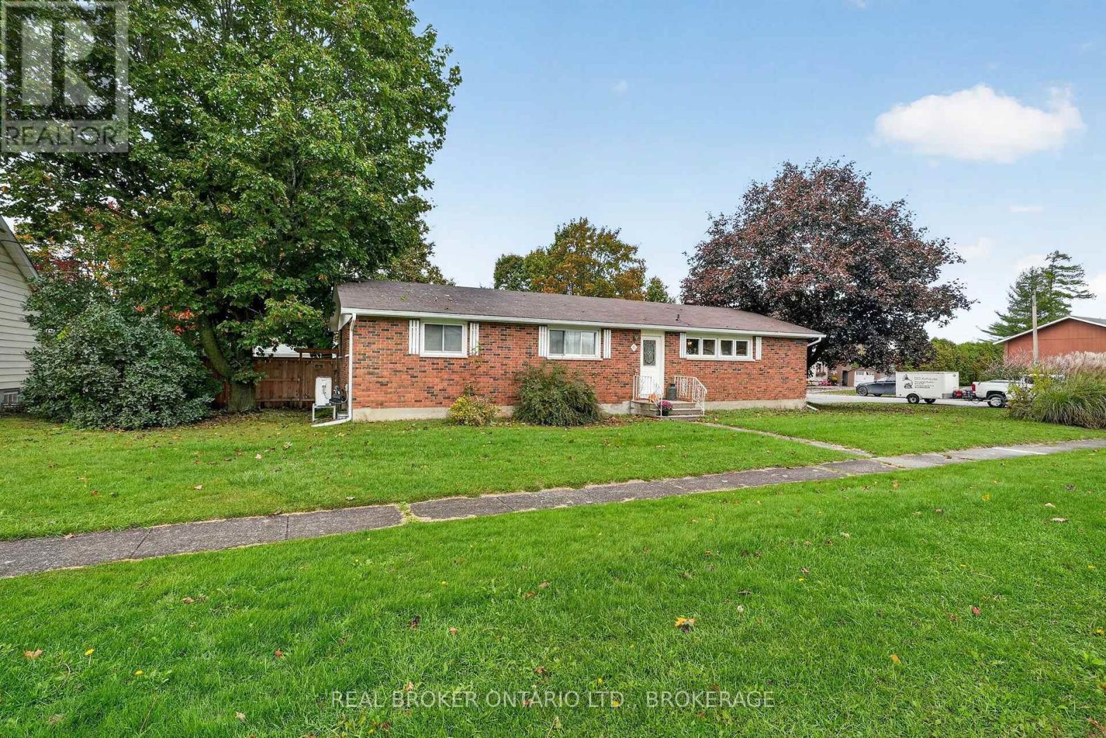15 GRAY AVENUE, South Stormont — photo 4