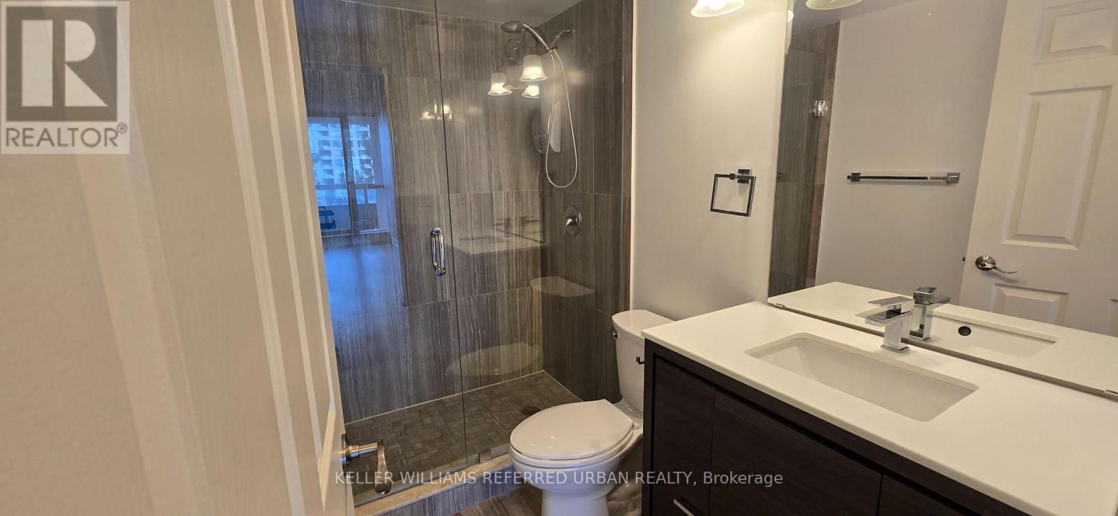 7 Bishop Avenue — photo 16