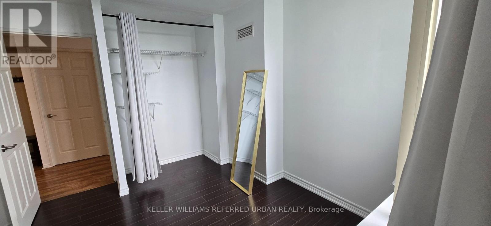 7 Bishop Avenue — photo 18