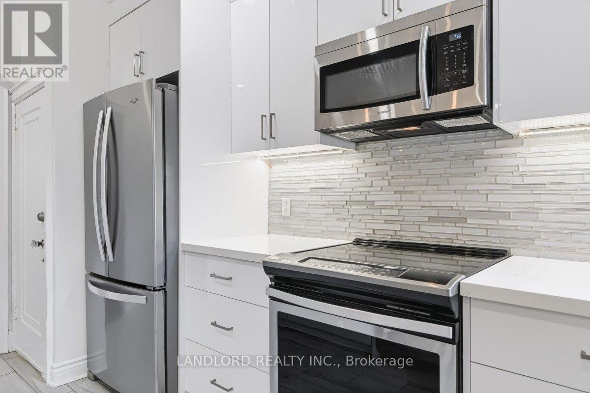159 LAWRENCE AVENUE W - 13