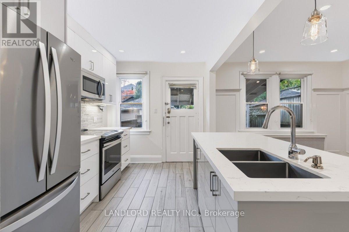 159 LAWRENCE AVENUE W - 15