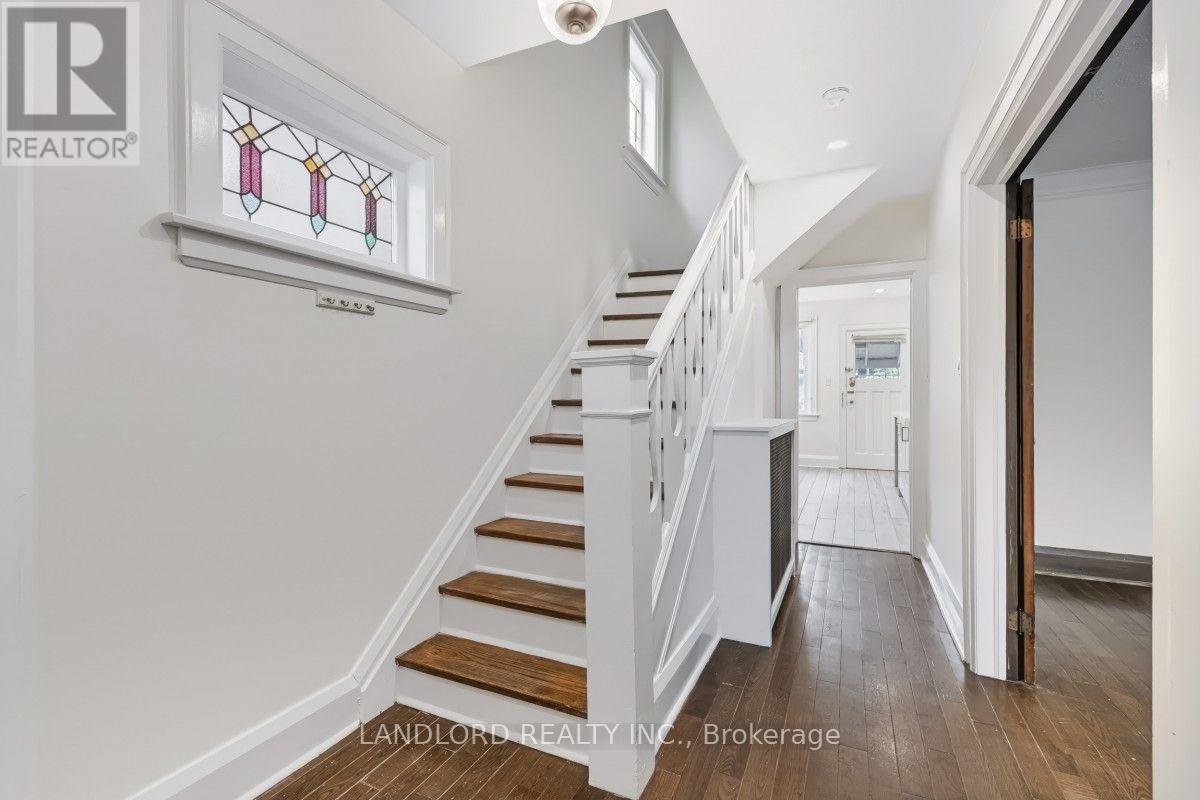 159 LAWRENCE AVENUE W - 16