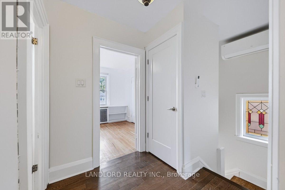 159 LAWRENCE AVENUE W - 17