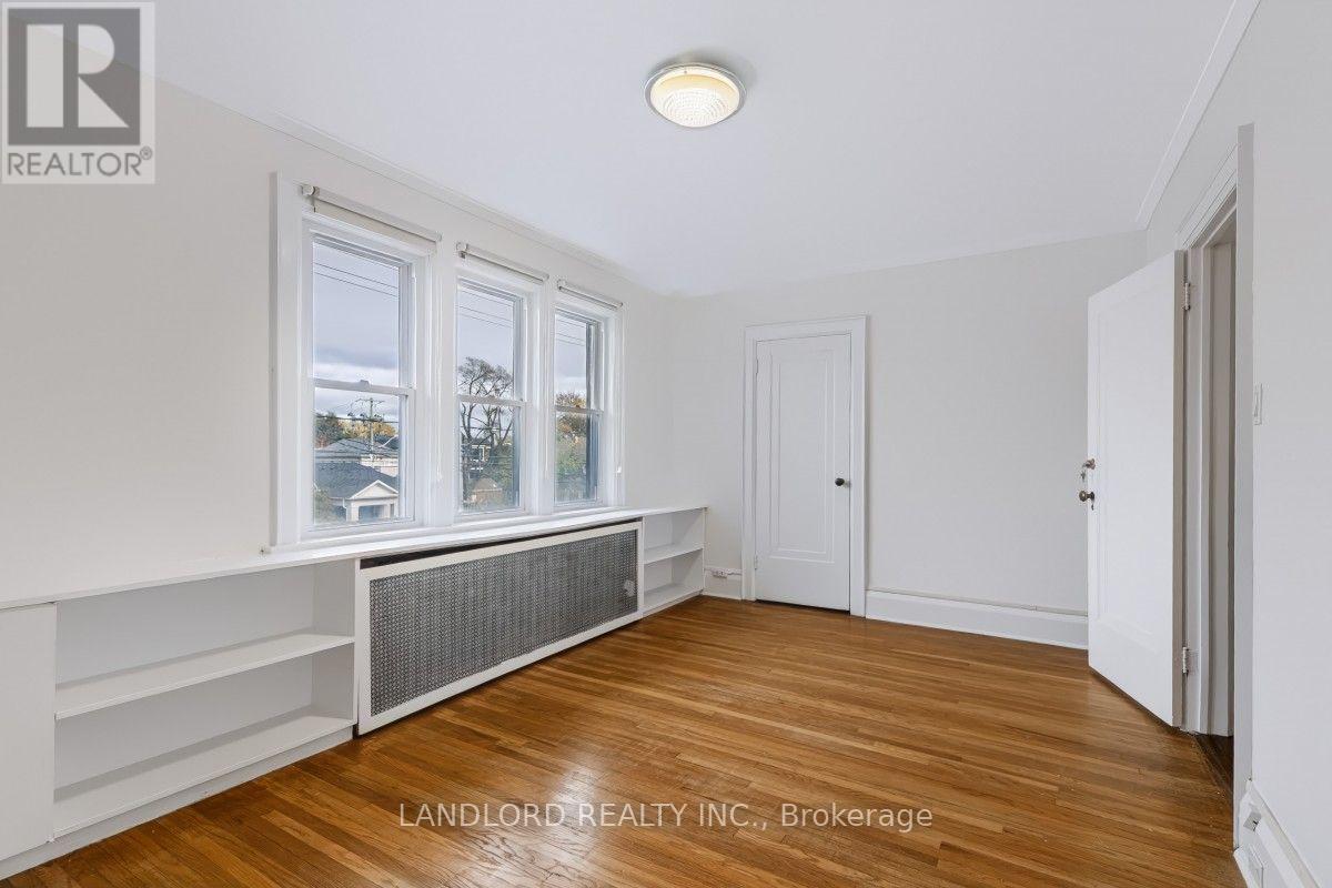 159 LAWRENCE AVENUE W - 20