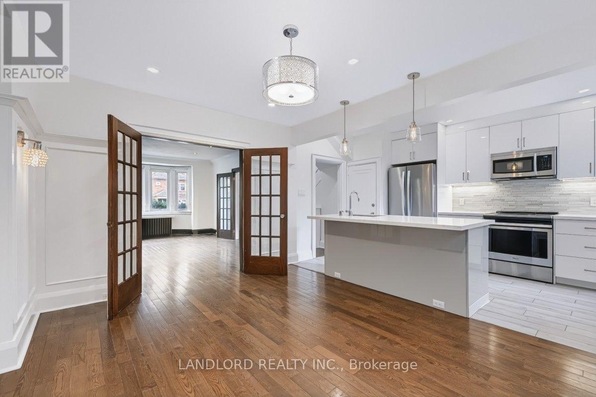 159 LAWRENCE AVENUE W - 9