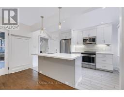 Laundry room - 159 Lawrence Avenue W, Toronto, ON M5M1A9 Photo 10