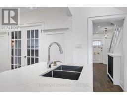 159 Lawrence Avenue W, Toronto, ON M5M1A9 Photo 14