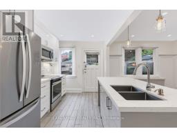 159 Lawrence Avenue W, Toronto, ON M5M1A9 Photo 15
