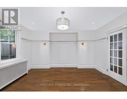 Living room - 159 Lawrence Avenue W, Toronto, ON M5M1A9 Photo 8