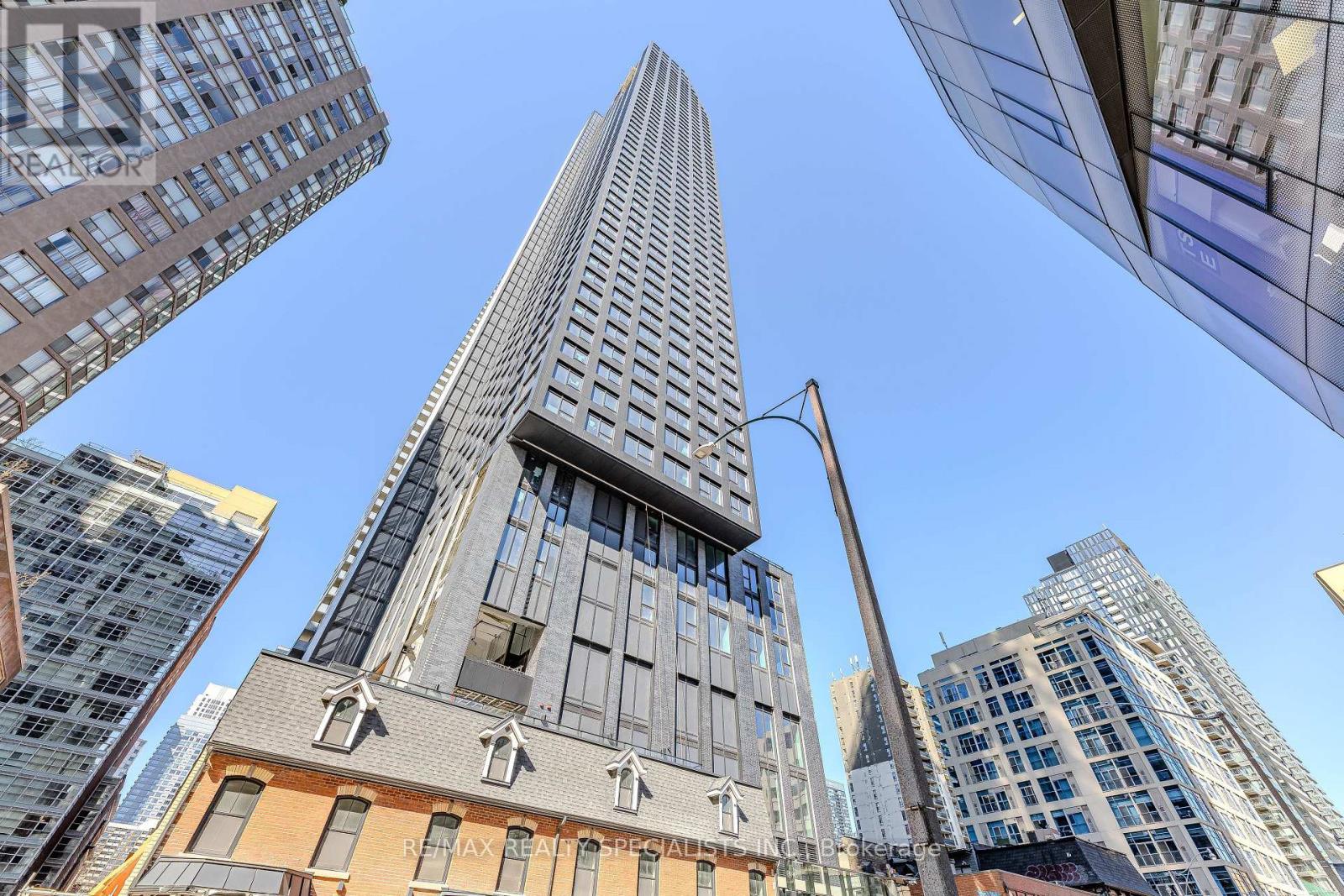 3702 - 8 WELLESLEY STREET W, Toronto (Bay Street Corridor) — photo 4