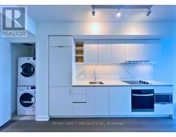 3702 - 8 Wellesley Street W, Toronto, ON M4Y0J5 Photo 17