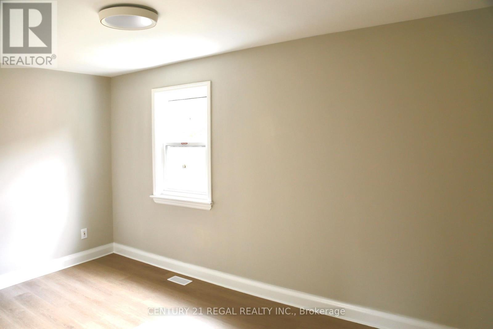 987 Victoria Park Avenue, Toronto, ON photo 11