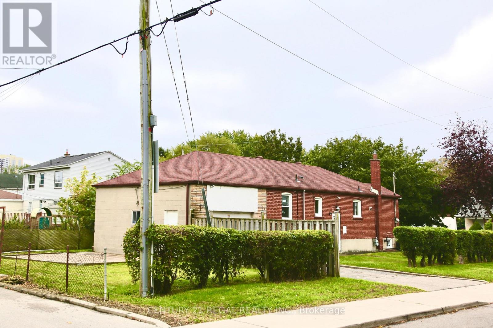 987 Victoria Park Avenue, Toronto, ON photo 12