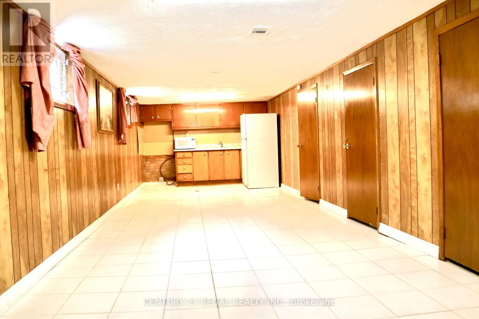 987 Victoria Park Avenue, Toronto, ON photo 9
