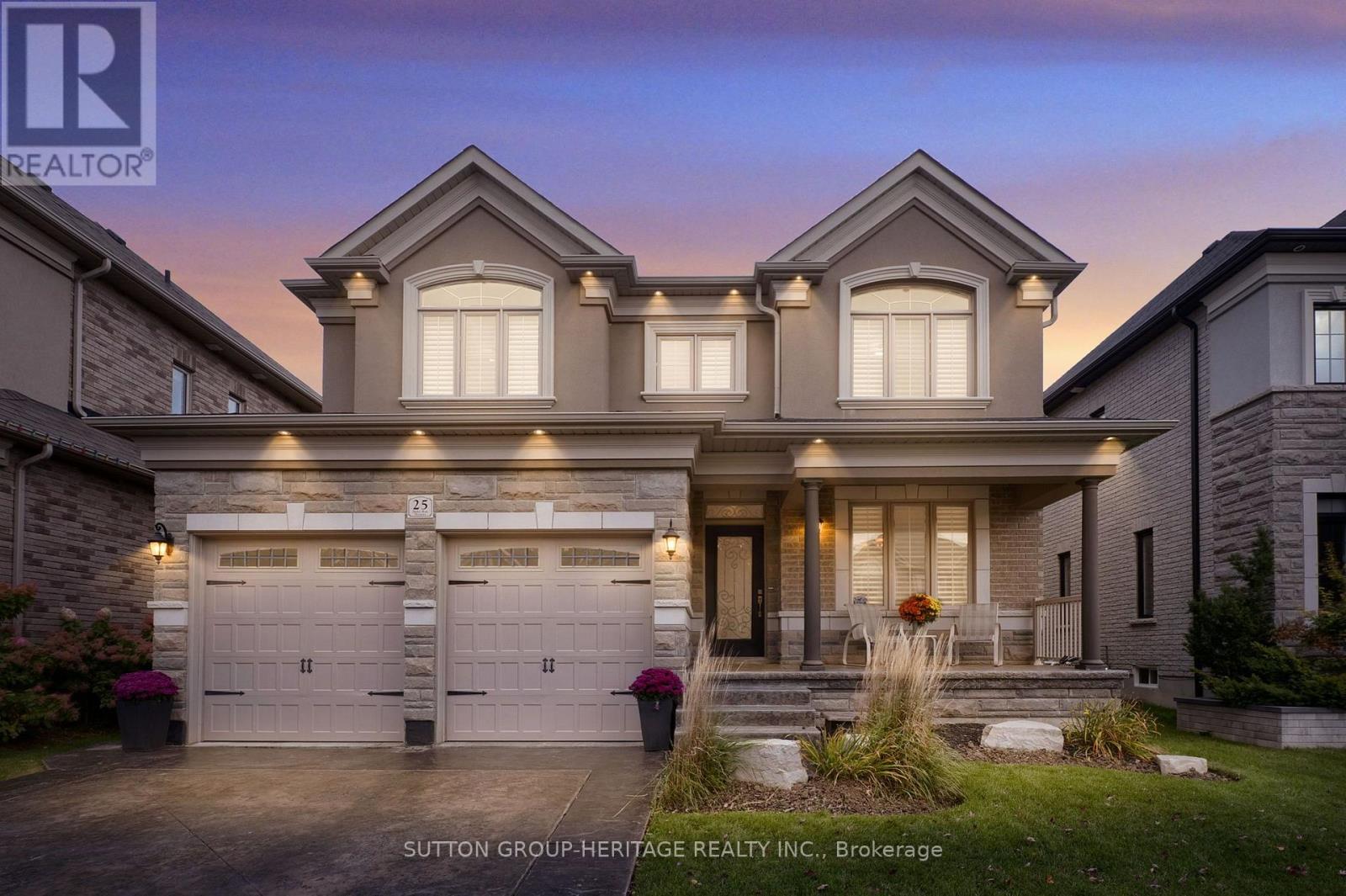 25 Charterhouse Drive, Whitby, ON