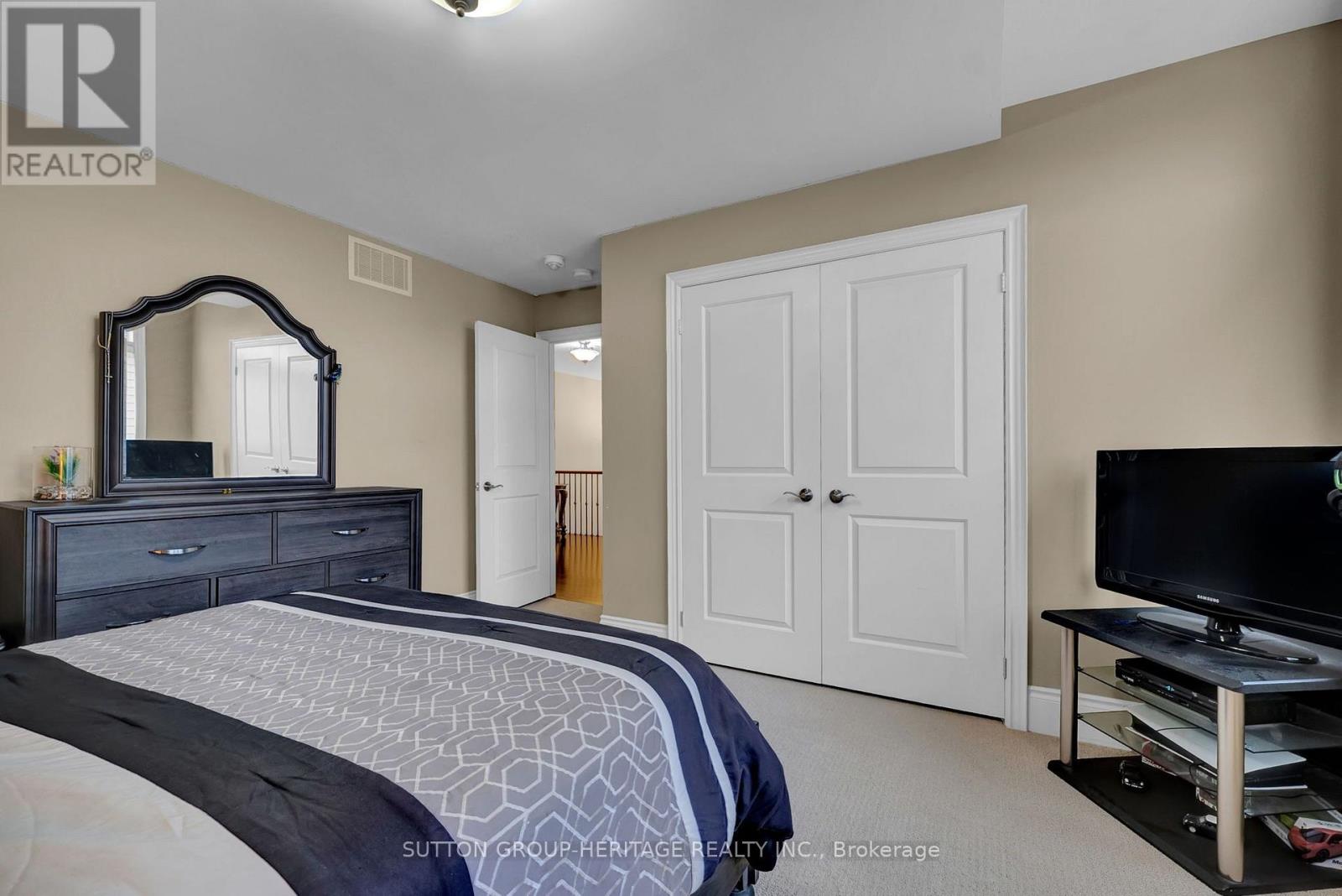 25 Charterhouse Drive, Whitby, ON photo 30
