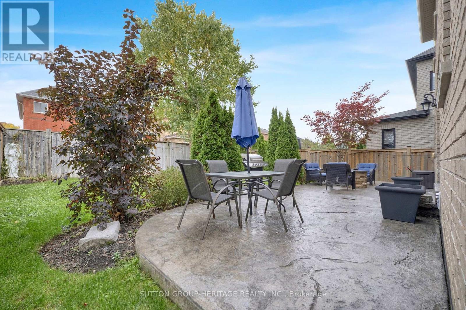 25 Charterhouse Drive, Whitby, ON photo 41