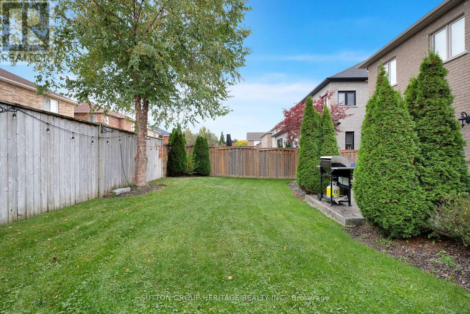 25 Charterhouse Drive, Whitby, ON photo 43