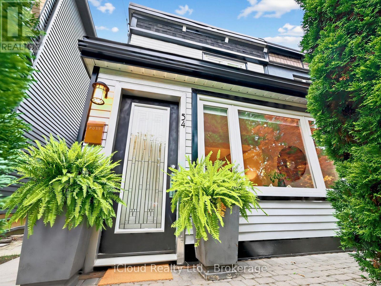 54 Arundel Avenue, Toronto, ON photo 2