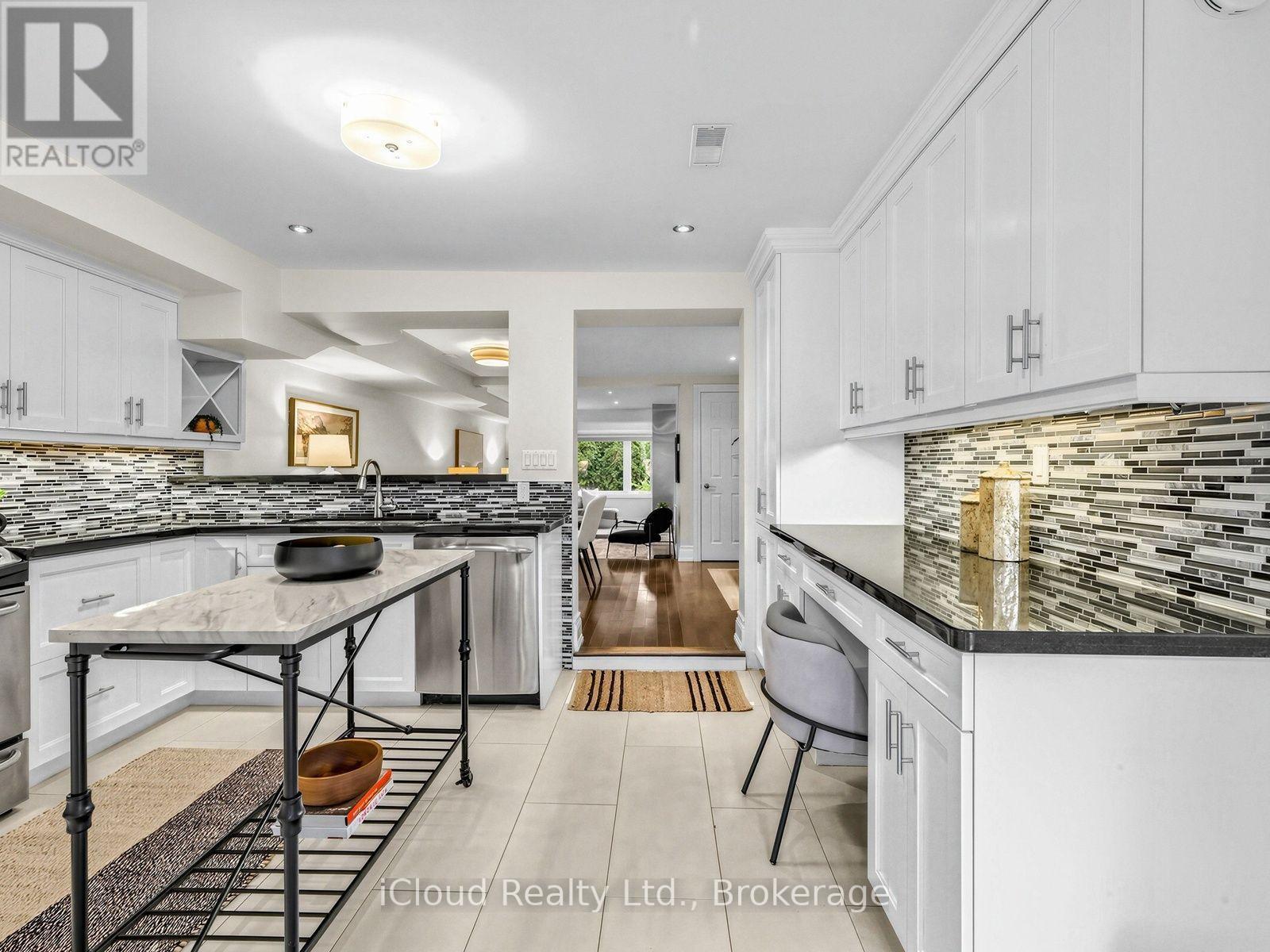 54 Arundel Avenue, Toronto, ON photo 22
