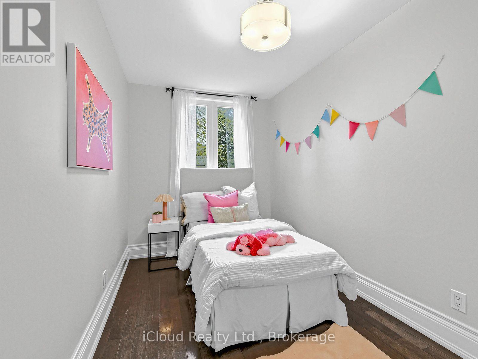 54 Arundel Avenue, Toronto, ON photo 31