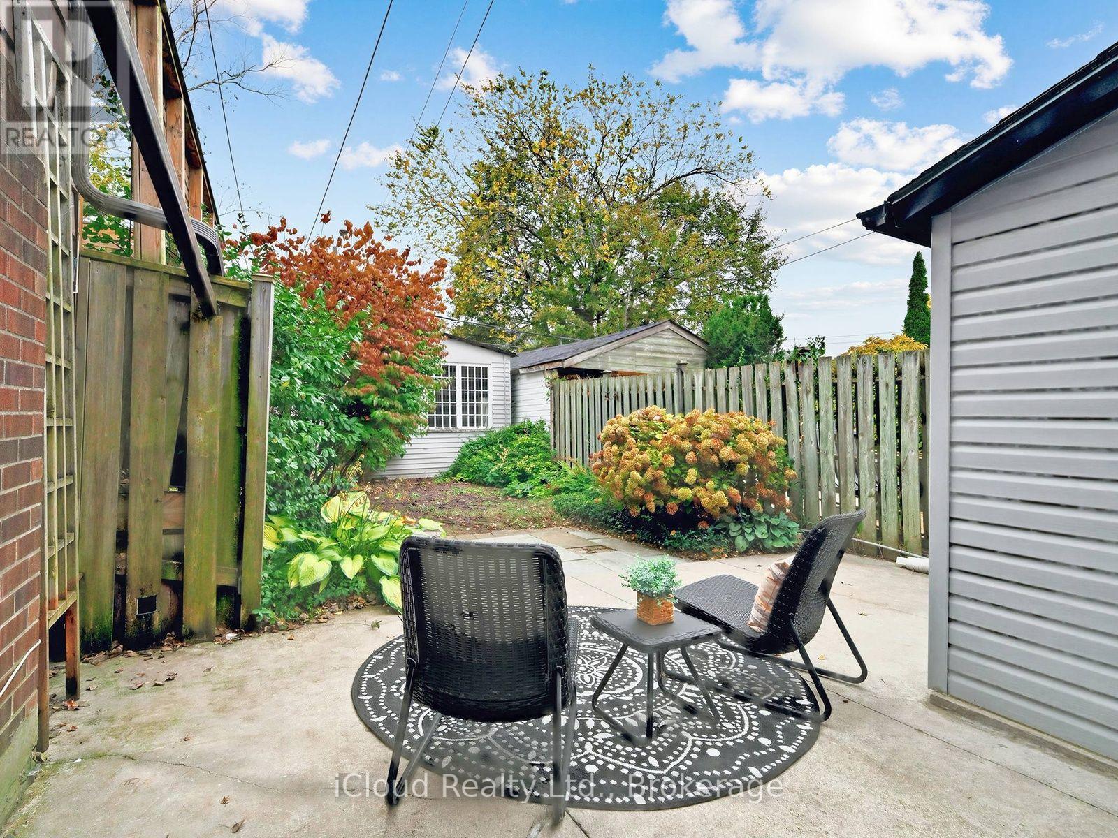 54 Arundel Avenue, Toronto, ON photo 37