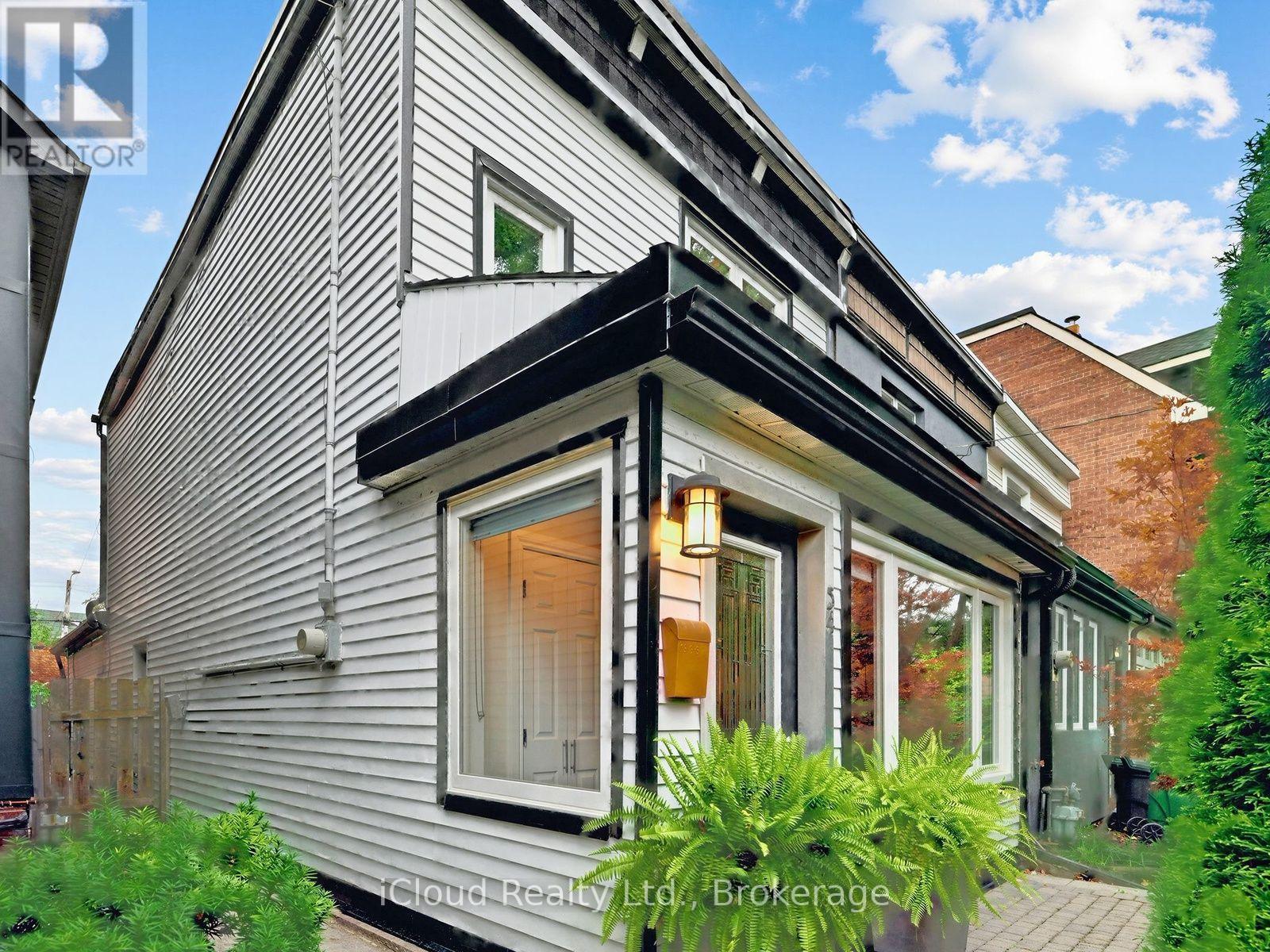 54 Arundel Avenue, Toronto, ON photo 4