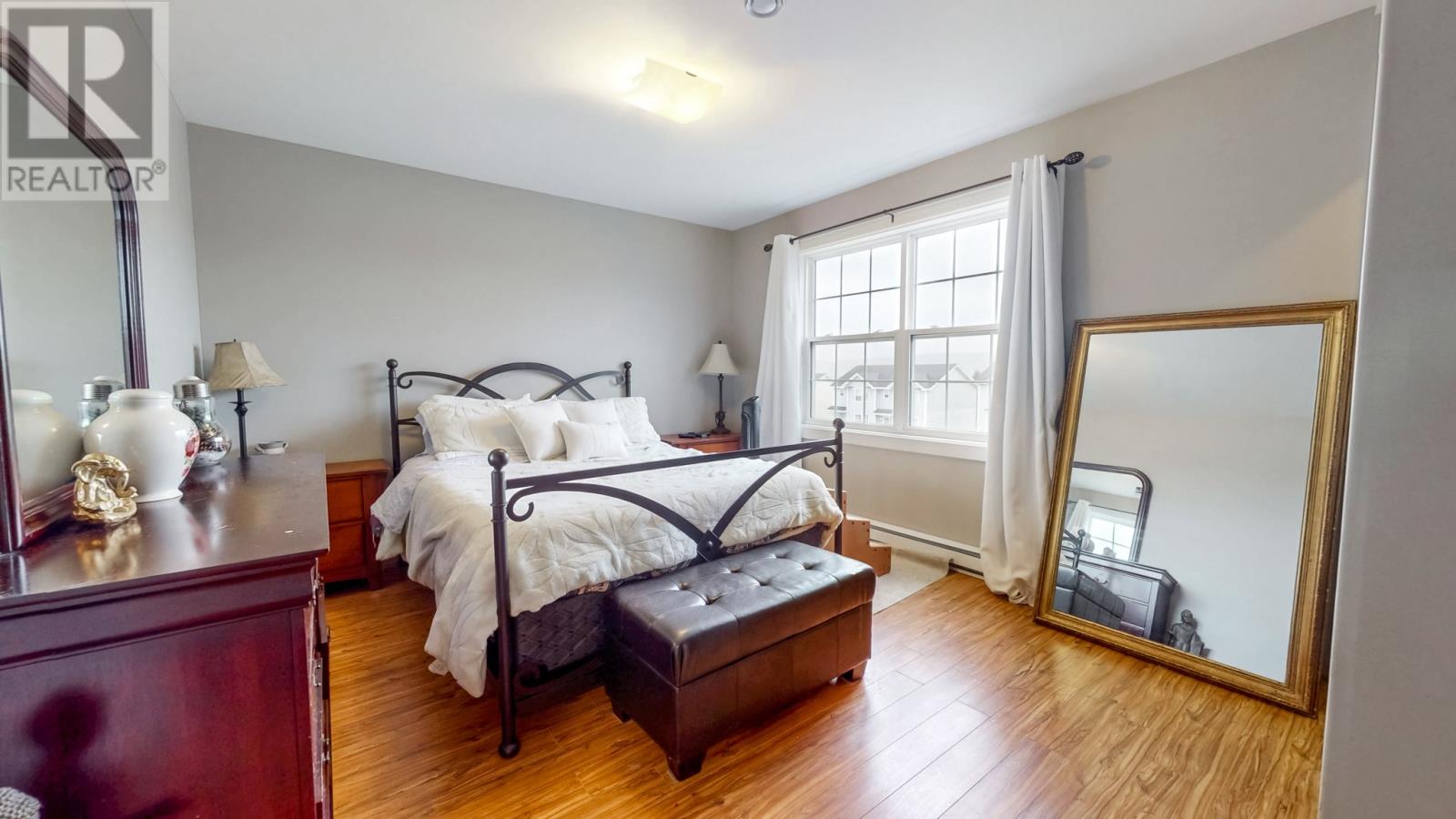 15 Maclaren Place - 12