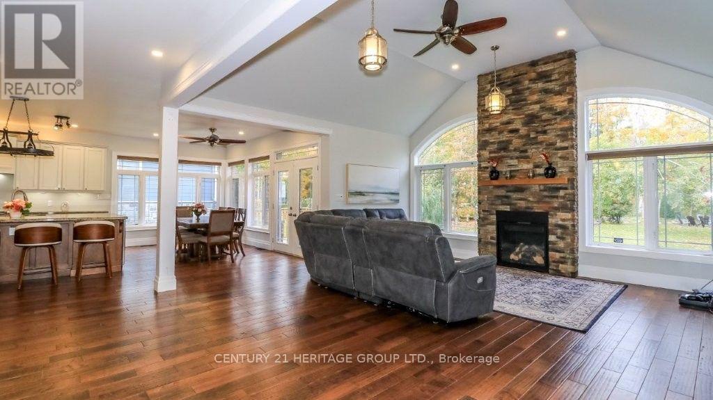 3500 Crescent Harbour Road, Innisfil, ON photo 7
