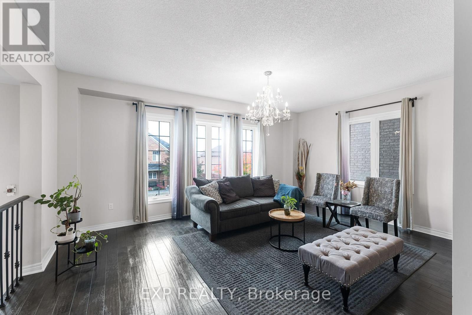 211 Ray Snow Boulevard, Newmarket, ON photo 6