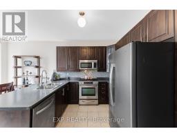 211 Ray Snow Boulevard, Newmarket, ON L3X3J3 Photo 15