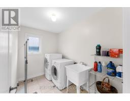 211 Ray Snow Boulevard, Newmarket, ON L3X3J3 Photo 31
