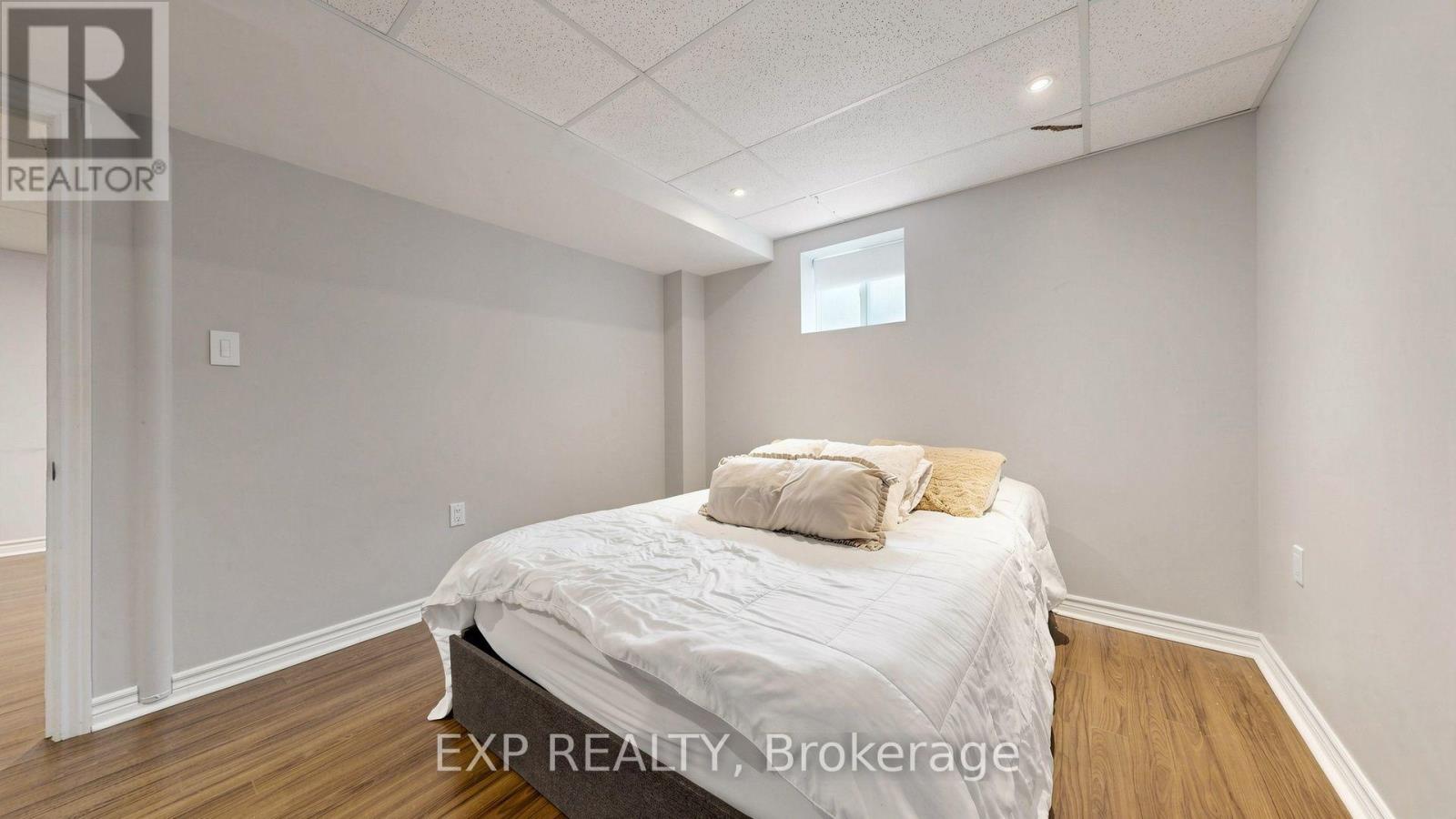 416 Bartholomew Drive, Newmarket, ON photo 29