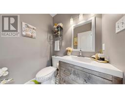 416 Bartholomew Drive, Newmarket, ON L3X2E5 Photo 13