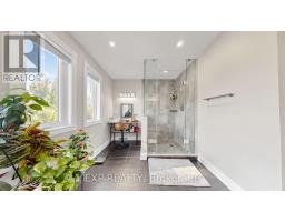 416 Bartholomew Drive, Newmarket, ON L3X2E5 Photo 16