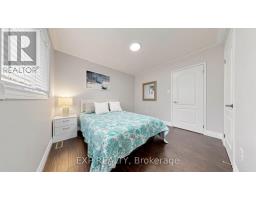 416 Bartholomew Drive, Newmarket, ON L3X2E5 Photo 20
