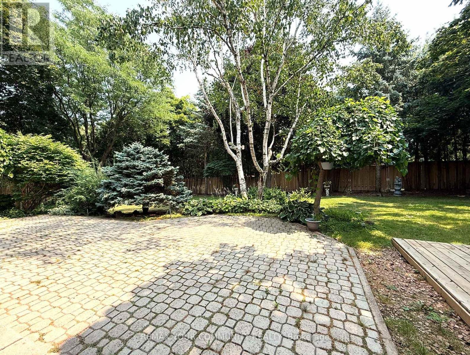 7 Crescentview Road — photo 30