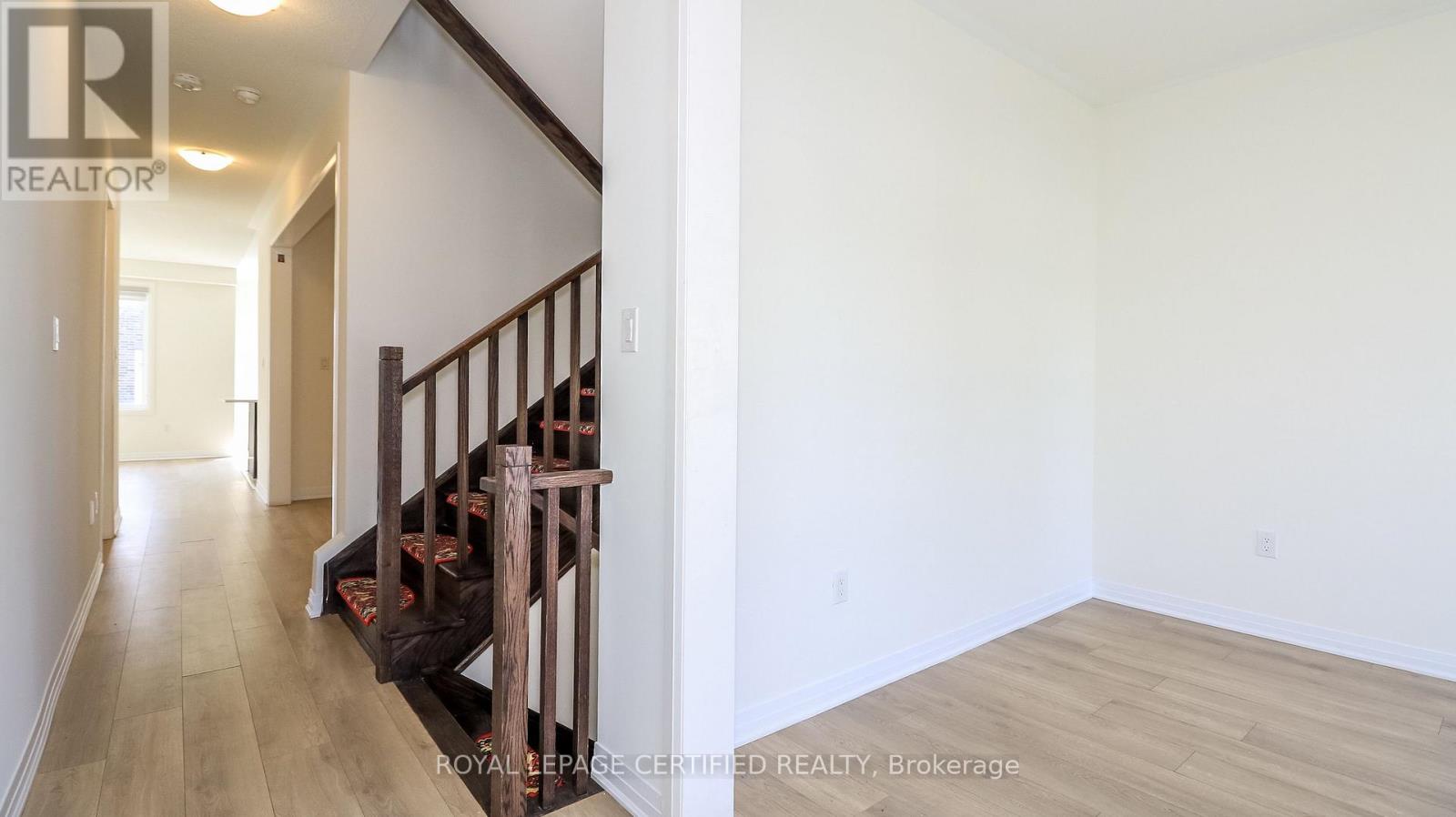 62 Sagewood Avenue, Barrie, ON photo 5