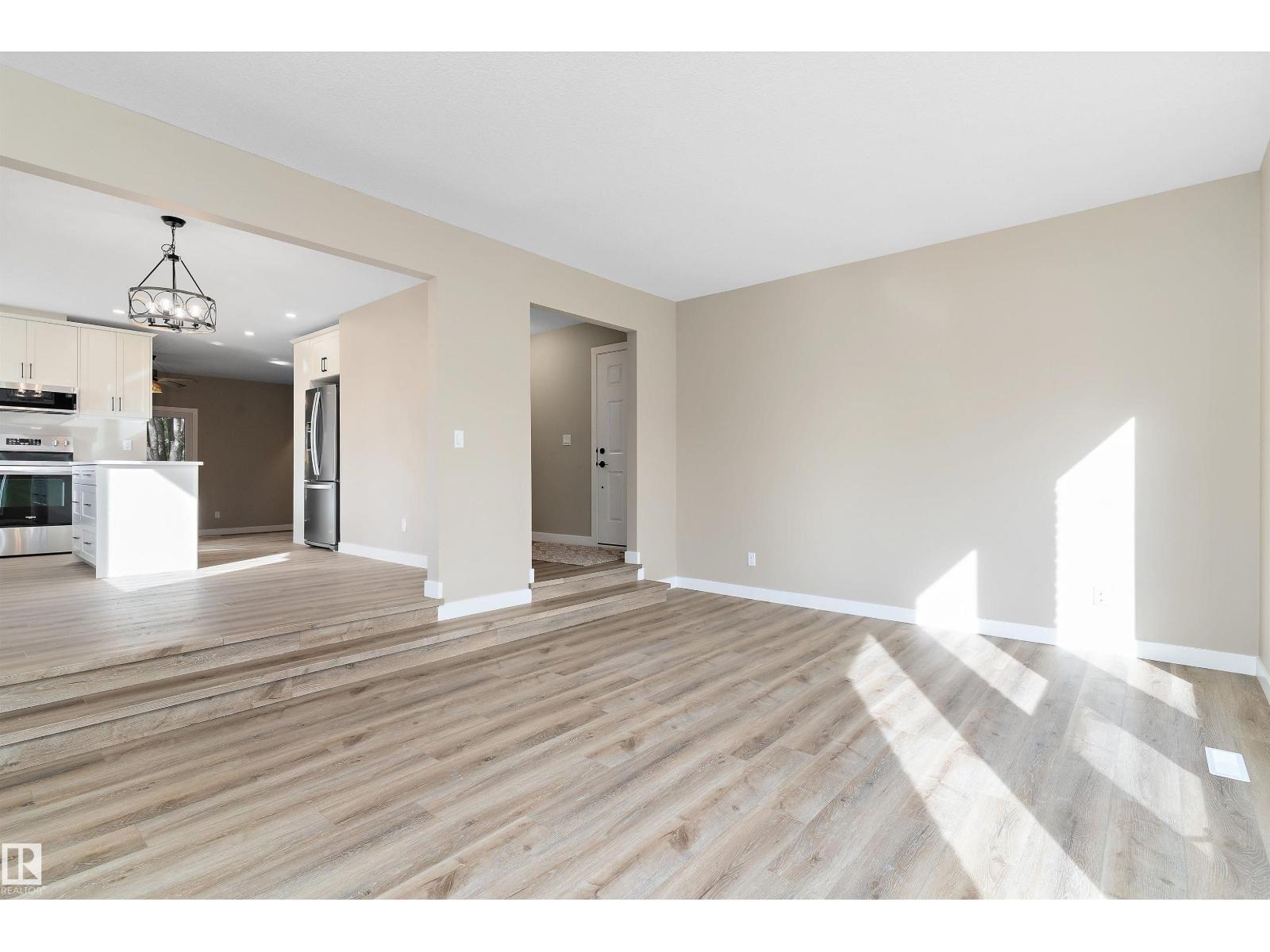 1 Larson Avenue, photo 18