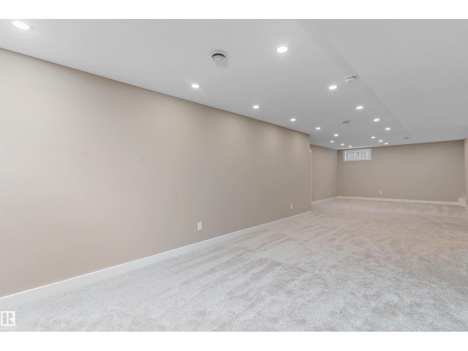 1 Larson Avenue, photo 37