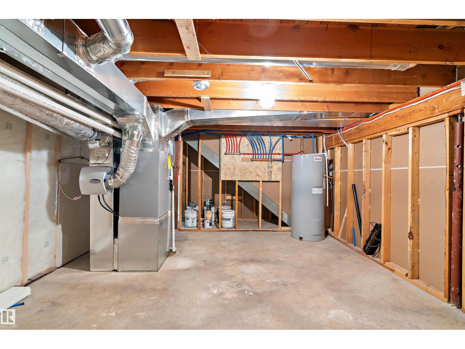 1 Larson Avenue, photo 41