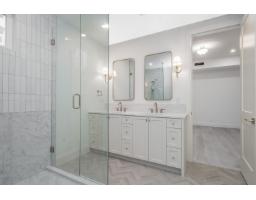23701 40 Avenue, Langley, BC V2Z2J9 Photo 17