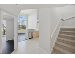 423 10866 City Parkway, Surrey, BC V3T5W9 Photo 21