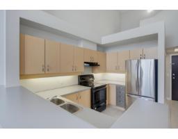 423 10866 City Parkway, Surrey, BC V3T5W9 Photo 7