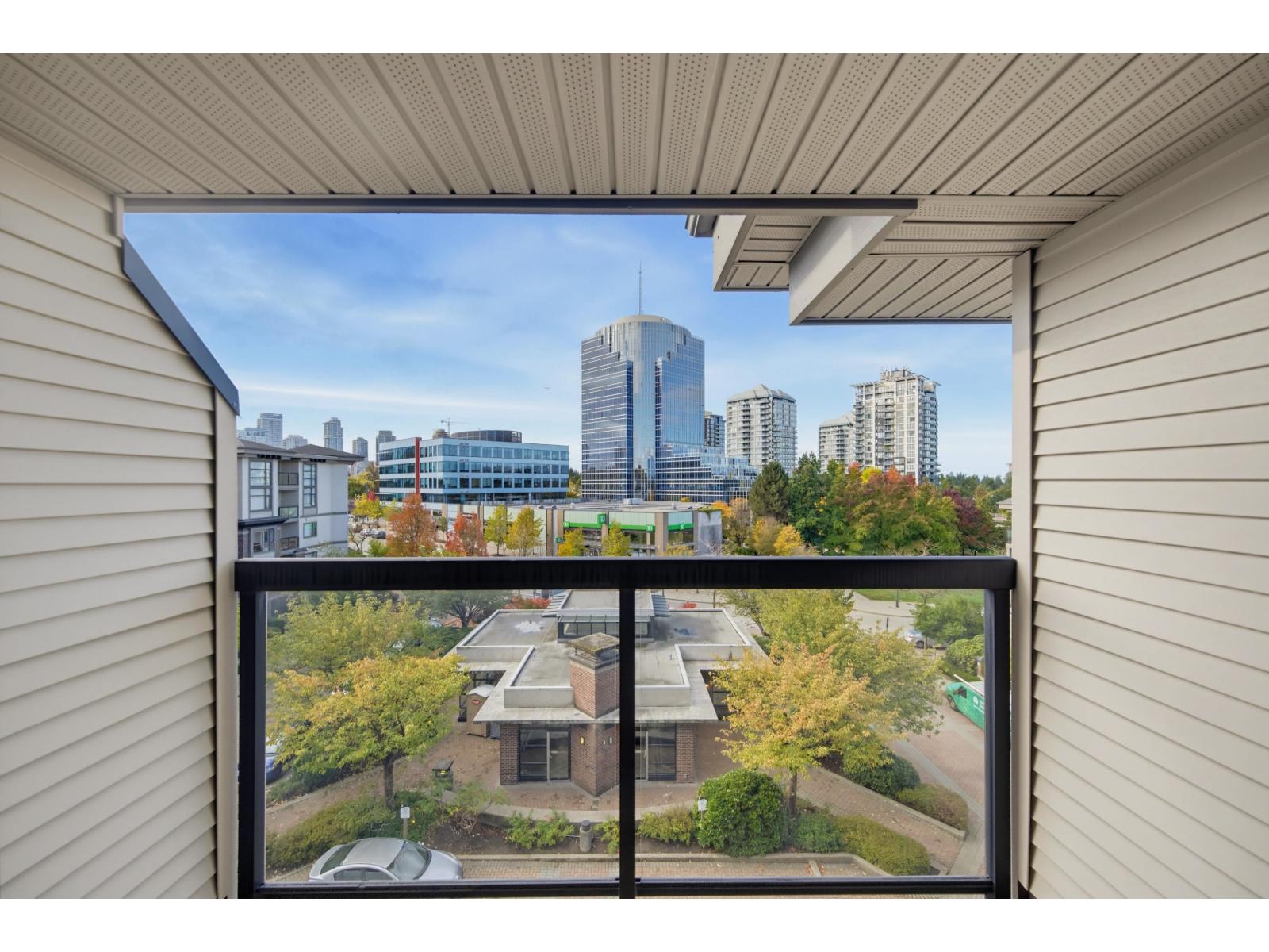 Photo of 423 10866 CITY PARKWAY 28
