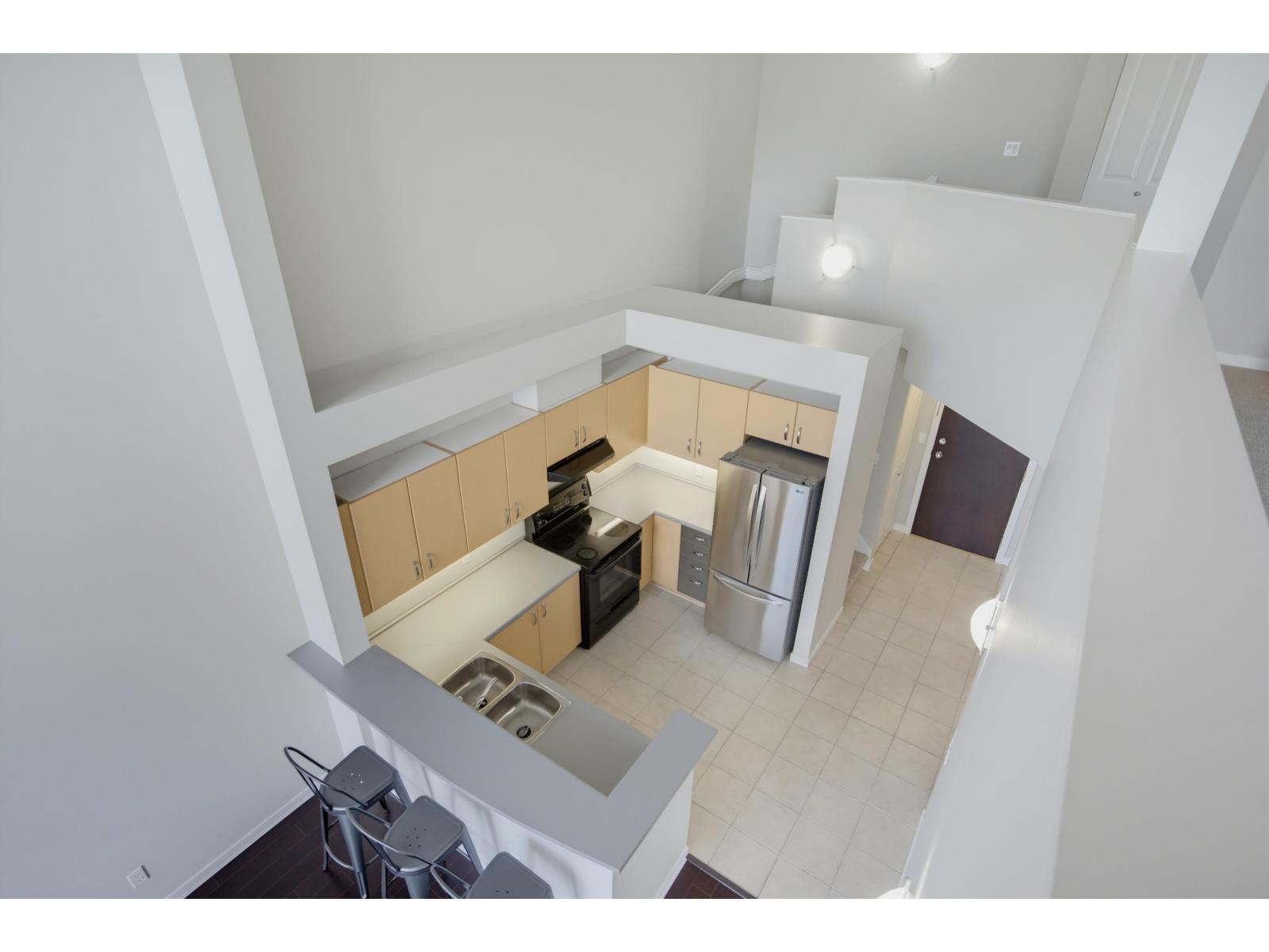 Photo of 423 10866 CITY PARKWAY 24